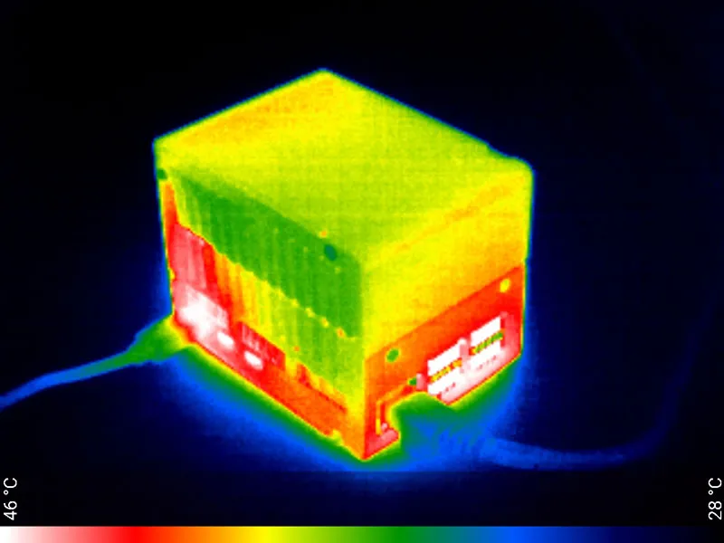 Thermal image of the stress test with boards