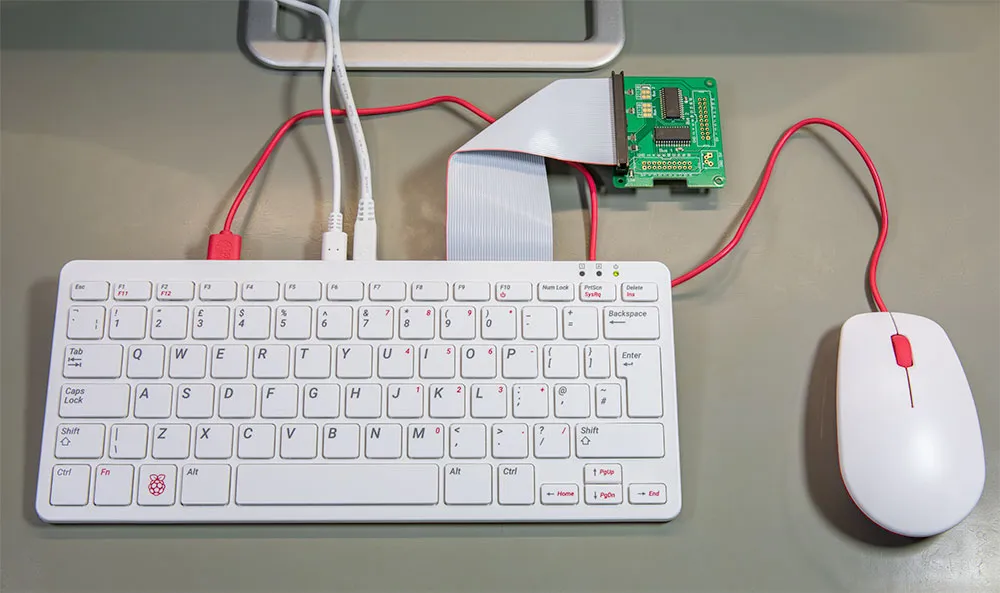 Cable connection for a IO Pi connected to the back of a Raspberry Pi 400